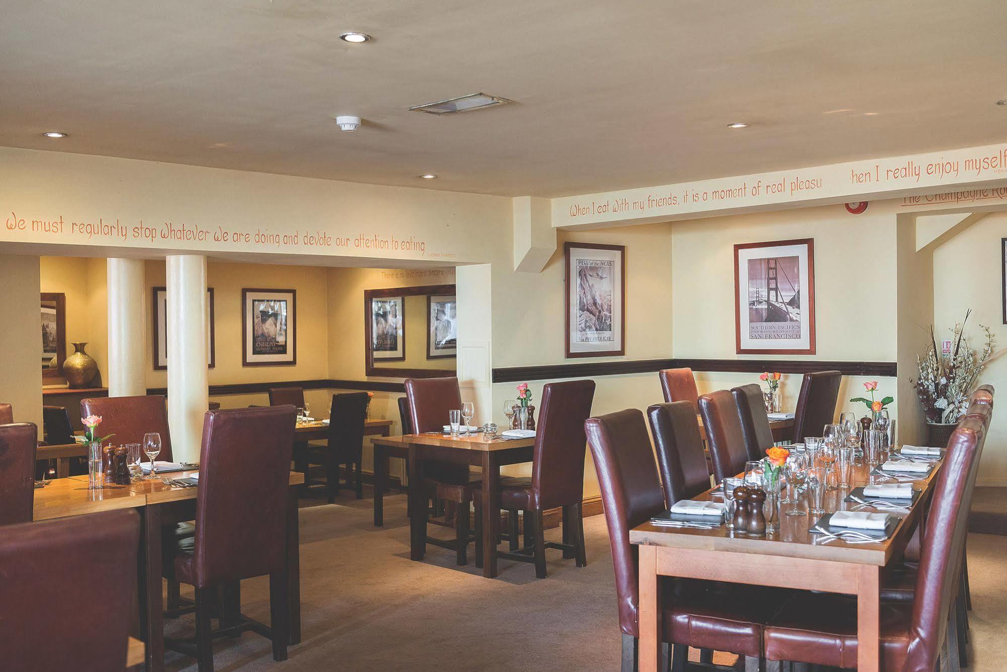 Rose & Crown Hotel Yealmpton ภายนอก รูปภาพ